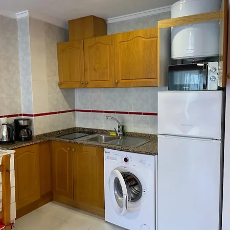 Апартаменти Goleta 34 *